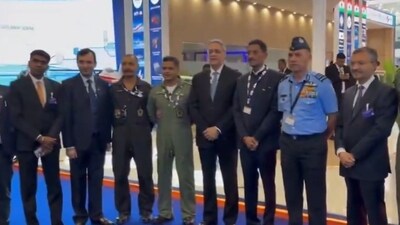 Deceased IAF pilot Namansh Syal (third from left) posing for a photo at Dubai Airshow before the tragic crash. (X/@manaman_chhina) Deceased IAF pilot Namansh Syal (third from left) posing for a photo at Dubai Airshow before the tragic crash. (X/@manaman_chhina)