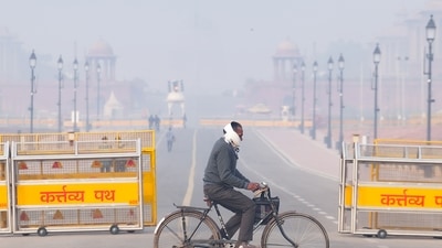 Delhi recorded an overall AQI of 360 on Saturday morning. (PTI) Delhi recorded an overall AQI of 360 on Saturday morning. (PTI)