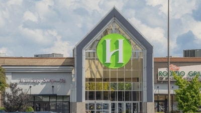 Heavy police presence was reported at Hamilton Place Mall amid reports of a shooting there. (Hamilton Place Mall) Heavy police presence was reported at Hamilton Place Mall amid reports of a shooting there. (Hamilton Place Mall)
