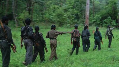 మావోయిస్టుల లొంగుబాటు...! ప్రతీకాత్మక చిత్రం మావోయిస్టుల లొంగుబాటు...! ప్రతీకాత్మక చిత్రం