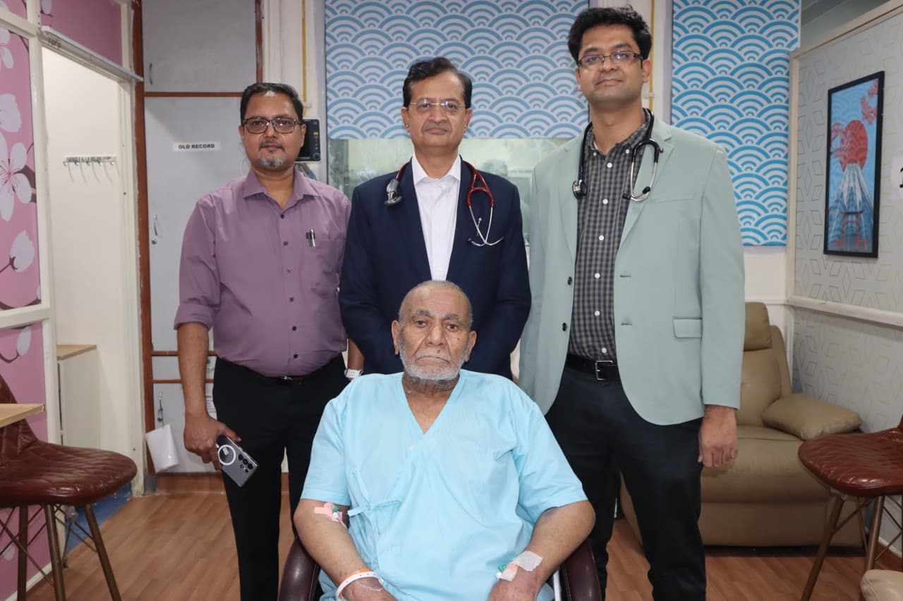 78-year-old international patient with the multidisciplinary team at SSB Heart & Multispeciality Hospital, Faridabad, after successful endovascular repair of his abdominal aortic aneurysm. L to R - Dr Ajay Beliya, Dr S S Bansal, Dr Siddhant Bansal. 78-year-old international patient with the multidisciplinary team at SSB Heart & Multispeciality Hospital, Faridabad, after successful endovascular repair of his abdominal aortic aneurysm. L to R - Dr Ajay Beliya, Dr S S Bansal, Dr Siddhant Bansal.