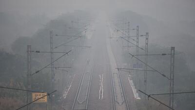 IMD forecast says conditions for the improvement in air quality will remain unfavourable till Monday. (Parveen Kumar/HT photo) IMD forecast says conditions for the improvement in air quality will remain unfavourable till Monday. (Parveen Kumar/HT photo)