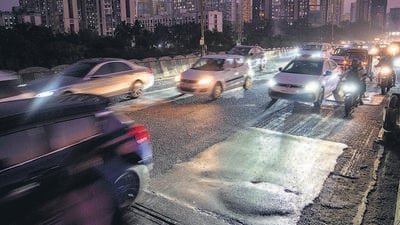 The MSRDC, the Mumbai Metropolitan Region Development Authority (MMRDA), and the Brihanmumbai Municipal Corporation (BMC)were directed to ensure prompt resurfacing work to repair the worn out top layer and ensure a smooth and safe surface for vehicles. (Photo by Satish Bate/ Hindustan Times) (Hindustan Times) The MSRDC, the Mumbai Metropolitan Region Development Authority (MMRDA), and the Brihanmumbai Municipal Corporation (BMC)were directed to ensure prompt resurfacing work to repair the worn out top layer and ensure a smooth and safe surface for vehicles. (Photo by Satish Bate/ Hindustan Times) (Hindustan Times)
