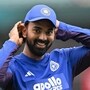 <p>టీమిండియా వన్డే కెప్టెన్ గా కేెఎల్ రాహుల్ ఎంపికయ్యాడు. రెగ్యులర్ కెప్టెన్ శుభ్ మన్ గిల్ గాయం కారణంగా దక్షిణాఫ్రికాతో వన్డే సిరీస్ లో టీమ్ ను రాహుల్ నడిపించనున్నాడు. ఇప్పటికే 12 వన్డేల్లో కెప్టెన్ గా చేసిన అనుభవం అతనికుంది. అయితే శుభ్ మన్ దూరమవడంతో మళ్లీ రోహిత్ కే ఈ సిరీస్ కోసం వన్డే పగ్గాలు అప్పగిస్తారనే వార్తలొచ్చాయి. కానీ కేఎల్ రాహుల్ కే కెప్టెన్సీ అప్పగించారు. </p>