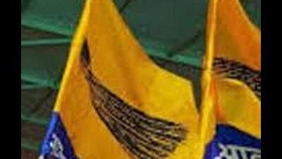 Tractor-trolley theft row: AAP suspends Nabha MC head, husband Tractor-trolley theft row: AAP suspends Nabha MC head, husband