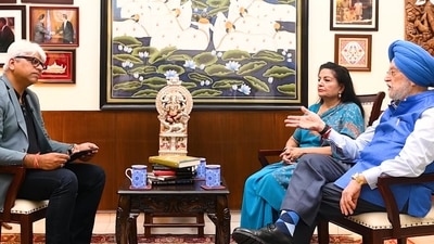 Soul Yatra with Sharat debuts with Hardeep Singh Puri and Lakshmi Puri Soul Yatra with Sharat debuts with Hardeep Singh Puri and Lakshmi Puri