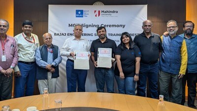 మహీంద్రా యూనివర్సిటీలో తొలి 'బజాజ్ ఇంజనీరింగ్ స్కిల్ ట్రైనింగ్ (BEST)' సెంటర్ మహీంద్రా యూనివర్సిటీలో తొలి 'బజాజ్ ఇంజనీరింగ్ స్కిల్ ట్రైనింగ్ (BEST)' సెంటర్