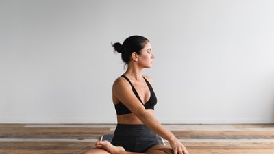 Exercise to improve your spinal mobility (Unsplash) Exercise to improve your spinal mobility (Unsplash)