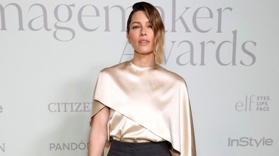 Jessica Biel shares workout routine (Getty Images via AFP)
