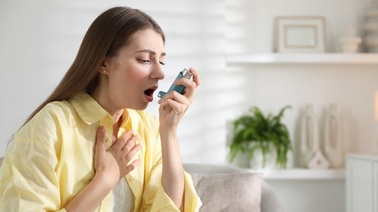 Asthma patients' symptoms worsen when exposed to polluted air! (Picture credit: Shutterstock)