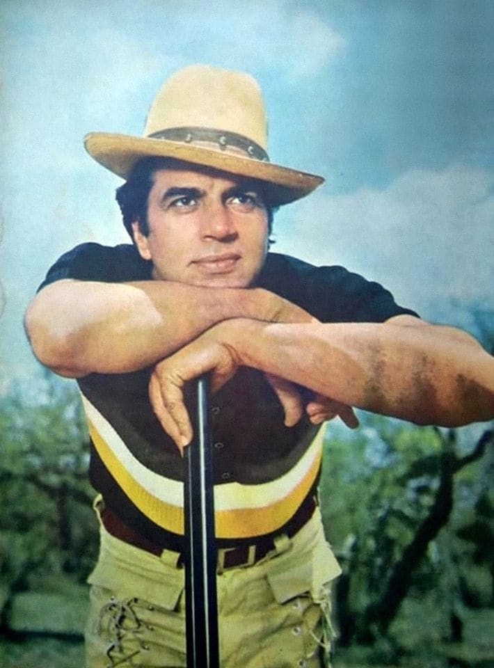 Dharmendra led the fedora hats trend, adding a romantic charm to his looks. Dharmendra led the fedora hats trend, adding a romantic charm to his looks.