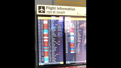 Airlines including Air India and Akasa Air cancelled services after warnings from aviation authorities. (Arvind Yadav/HT Photo) Airlines including Air India and Akasa Air cancelled services after warnings from aviation authorities. (Arvind Yadav/HT Photo)