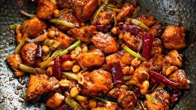 This kung pao chicken recipe goes way too hard (Photo: Break the Spice/YouTube) This kung pao chicken recipe goes way too hard (Photo: Break the Spice/YouTube)