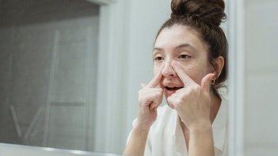 If you have been making these morning skincare mistakes, time to wake up (Pexels) If you have been making these morning skincare mistakes, time to wake up (Pexels)