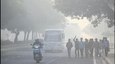 Pollution in the national Capital and abutting cities is a legacy issue and can be resolved only by adapting a scientific approach and working out a long-term plan. (HT Photo) Pollution in the national Capital and abutting cities is a legacy issue and can be resolved only by adapting a scientific approach and working out a long-term plan. (HT Photo)