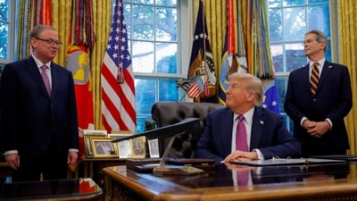 FILE PHOTO: U.S. President Donald Trump and U.S. Secretary of the Treasury Scott Bessent listen as National Economic Council Director Kevin Hassett speaks, at the White House in Washington, D.C., U.S., September 5, 2025. REUTERS/Brian Snyder/File Photo (REUTERS)