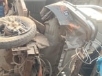 E-rickshaw driver Anees and passenger Rajendri came under the wheels and suffered multiple injuries, including head injuries. (HT Photos)