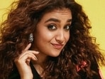 Keerthy Suresh spoke about her equation with Chiranjeevi and Vijay after the bizzare claim. 