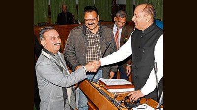 CM Sukhvinder Singh Sukhu meets LoP Jai Ram Thakur on Day 1 of the winter session in Dharamshala on Wednesday. (HT Photo) CM Sukhvinder Singh Sukhu meets LoP Jai Ram Thakur on Day 1 of the winter session in Dharamshala on Wednesday. (HT Photo)
