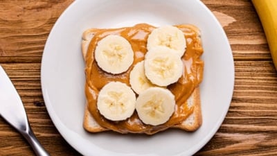 Peanut Butter Toast (Freepik)