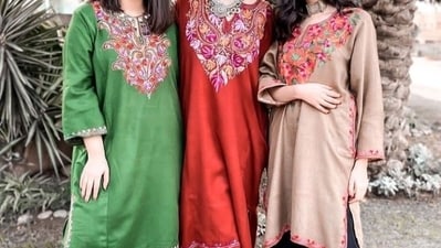 Kashmiri Pheran for women (Pinterest) Kashmiri Pheran for women (Pinterest)