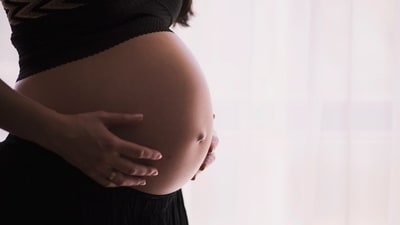 Pregnant women should outdoor activities on high pollution days. (Unsplash) Pregnant women should outdoor activities on high pollution days. (Unsplash)