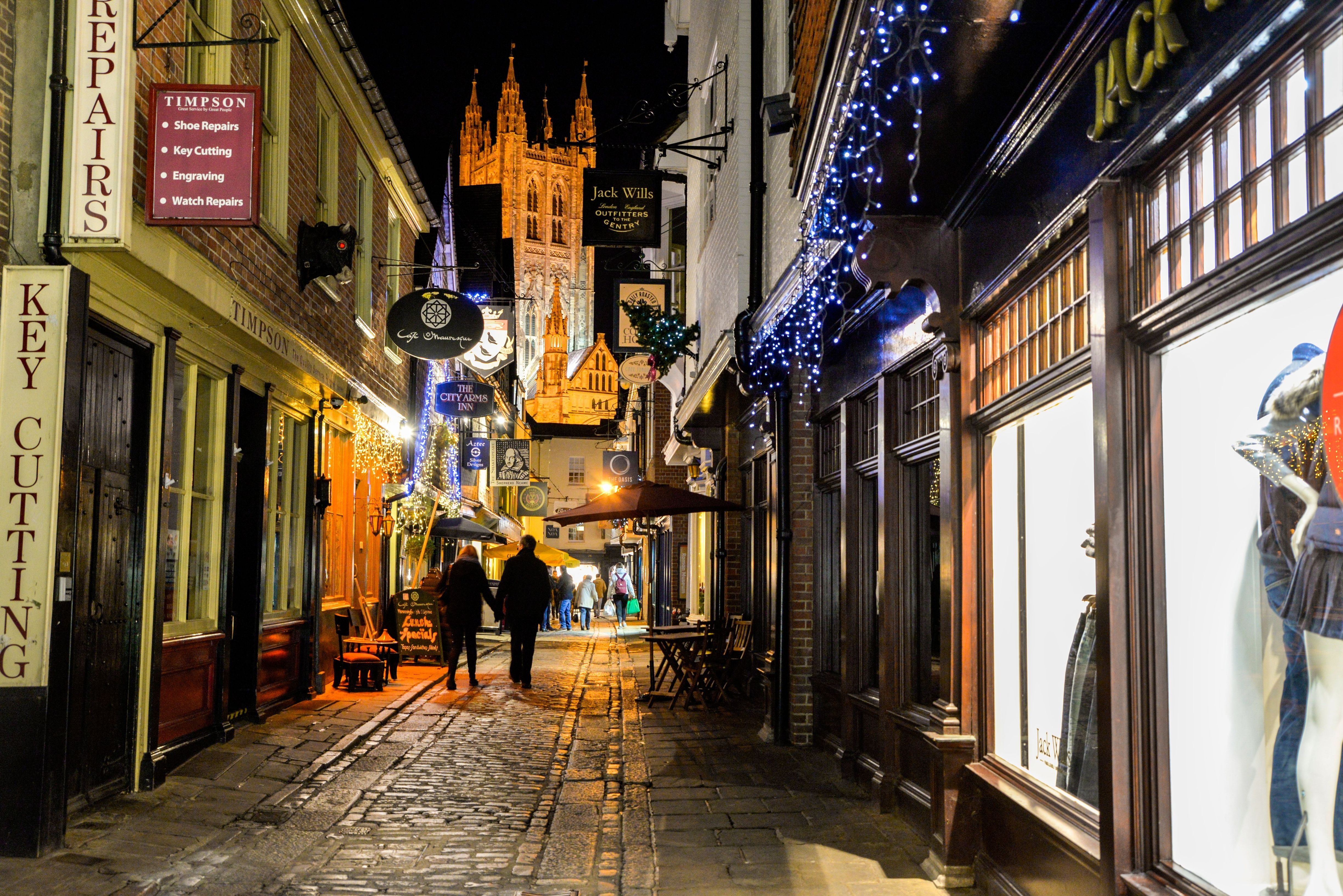 A street decorated with Christmas lights, in Canterbury, Kent, England. (VisitBritain/Robert McConkey) A street decorated with Christmas lights, in Canterbury, Kent, England. (VisitBritain/Robert McConkey)