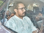 Aamir Khan during Dharmendra's funeral at Vile Parle crematory, in Mumbai, India, on Monday, Nov. 24, 2025.  (HT Photo / Hindustan Times)