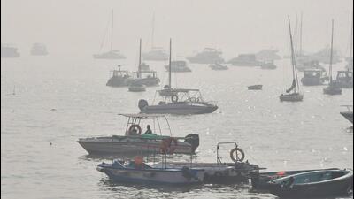The Bombay High Court refused to accept the state government’s claim that the ash cloud was responsible for Mumbai’s air pollution. (Bhushan Koyande/HT Photo) The Bombay High Court refused to accept the state government’s claim that the ash cloud was responsible for Mumbai’s air pollution. (Bhushan Koyande/HT Photo)