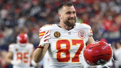 Kansas City Chiefs tight end Travis Kelce (87) warms up prior to the game against the Dallas Cowboys at AT&T Stadium (IMAGN IMAGES via Reuters Connect)