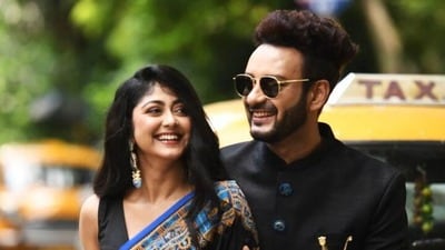 সত্যি কি প্রেমের সম্পর্কে রয়েছেন সাহেব-সুস্মিতা?'সাহেব আর আমি…', যা বললেন নায়িকা সত্যি কি প্রেমের সম্পর্কে রয়েছেন সাহেব-সুস্মিতা?'সাহেব আর আমি…', যা বললেন নায়িকা