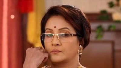 সাহায্যের জন্য হাত পাতলেন শ্রাবণীর ছেলে