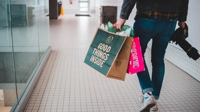Black Friday 2025 store hours: Here's when major retailers open on November 28 Black Friday 2025 store hours: Here's when major retailers open on November 28