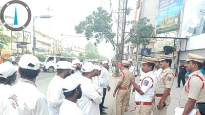 ట్రాఫిక్ మేనేజ్మెంట్లో హిస్టరీ షీటర్లు ట్రాఫిక్ మేనేజ్మెంట్లో హిస్టరీ షీటర్లు