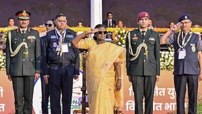 President Droupadi Murmu at the valedictory ceremony of the diamond jubilee celebrations of Bharat Scouts and Guides at its 19th National Jamboree (RB office) President Droupadi Murmu at the valedictory ceremony of the diamond jubilee celebrations of Bharat Scouts and Guides at its 19th National Jamboree (RB office)