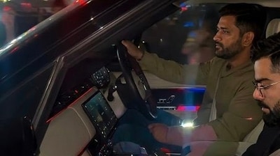 MS Dhoni drives Virat Kohli (@chixxsays/X) MS Dhoni drives Virat Kohli (@chixxsays/X)
