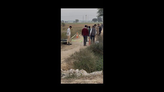 Inspector Mohan Lal, in-charge of CIA-2 said that the team received a tip-off that three boys on a motorcycle, suspected of being armed and carrying weapons, were roaming near the village and could commit a crime. (HT Photo)