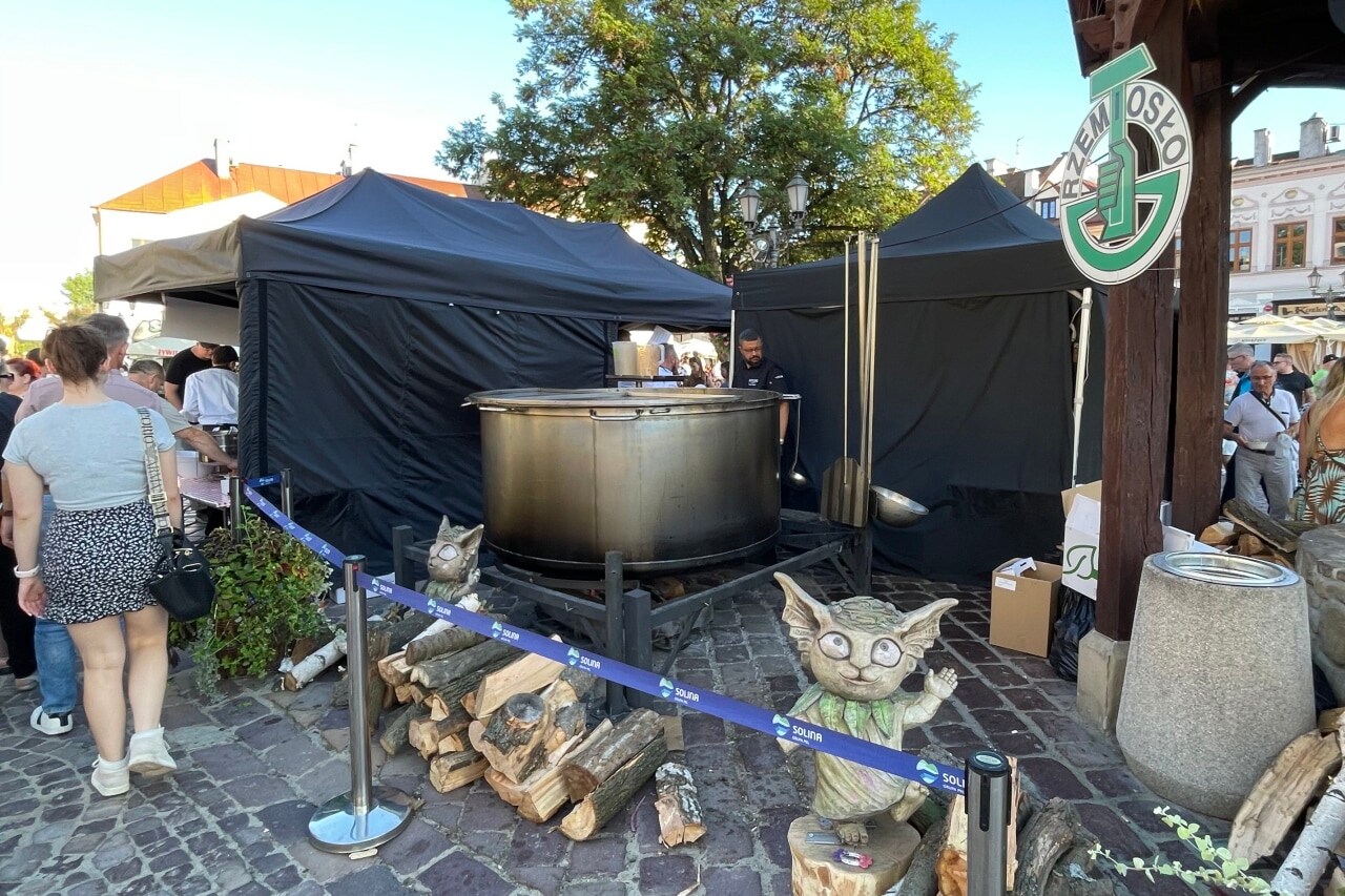 A giant pot of soup simmers during Rzeszów's A giant pot of soup simmers during Rzeszów's