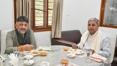Karnataka chief minister Siddaramaiah and deputy chief minister D K Shivakumar during a breakfast meeting at the former’s residence in Bengaluru on Saturday.