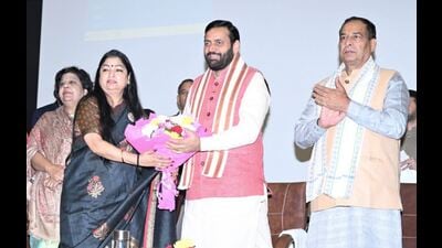 On July 28, 2024, in the ‘Mann Ki Baat’ programme, he mentioned the handloom industry of the Rohtak district and praised the hard work and skills of the women involved. (HT Photo) On July 28, 2024, in the ‘Mann Ki Baat’ programme, he mentioned the handloom industry of the Rohtak district and praised the hard work and skills of the women involved. (HT Photo)