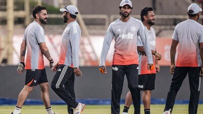 ప్రాక్టీస్ లో టీమిండియా ఆటగాళ్లు (PTI) ప్రాక్టీస్ లో టీమిండియా ఆటగాళ్లు (PTI)