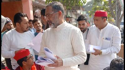 The Samajwadi Party has announced a door-to-door campaign to verify entries on the draft list. (HT photo) The Samajwadi Party has announced a door-to-door campaign to verify entries on the draft list. (HT photo)