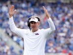 Lane Kiffin has apparently caused a stir in the Ole Miss camp ahead of his departure. 
