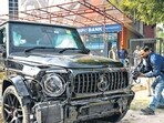 The incident happened near Ambience Mall in Vasant Kunj, on Sunday. (Arvind Yadav/HT Photo) The incident happened near Ambience Mall in Vasant Kunj, on Sunday. (Arvind Yadav/HT Photo)