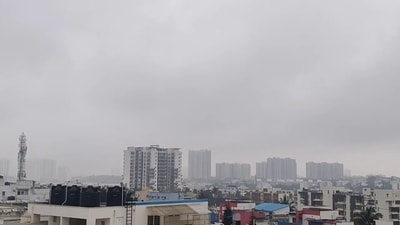 Bangalore residents are shivering under a cold spell in the city (X/@namma_vjy) Bangalore residents are shivering under a cold spell in the city (X/@namma_vjy)