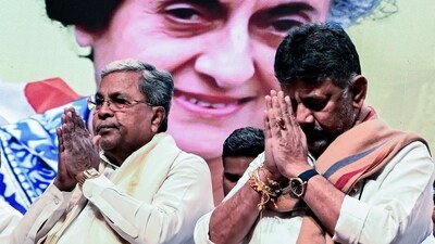CM Siddaramaiah and deputy CM DK Shivakumar pay tributes to former PM Indira Gandhi on her 108th birth anniversary, in Bengaluru recently. (Savitha/ANI Photo)
