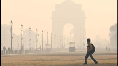 Air pollution control is 80% administrative coordination and only 20% technical expertise. CAQM has the technical piece — it lacks the administrative muscle. (Hindustan Times) Air pollution control is 80% administrative coordination and only 20% technical expertise. CAQM has the technical piece — it lacks the administrative muscle. (Hindustan Times)