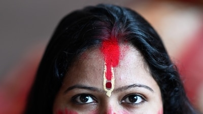 In a dramatic ceremony, the woman applied turmeric to the dead man's body and applied vermillion to her own forehead, publicly "marrying" him, in Nanded, Maharashtra. (Representative image/AP) In a dramatic ceremony, the woman applied turmeric to the dead man's body and applied vermillion to her own forehead, publicly "marrying" him, in Nanded, Maharashtra. (Representative image/AP)