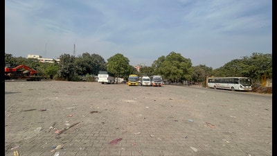 The plot near the Gurugram Mini Secretariat may house parking, a bus stand, commercial space and an RRTS station under an NCRTC plan. (Parveen Kumar/HT) The plot near the Gurugram Mini Secretariat may house parking, a bus stand, commercial space and an RRTS station under an NCRTC plan. (Parveen Kumar/HT)