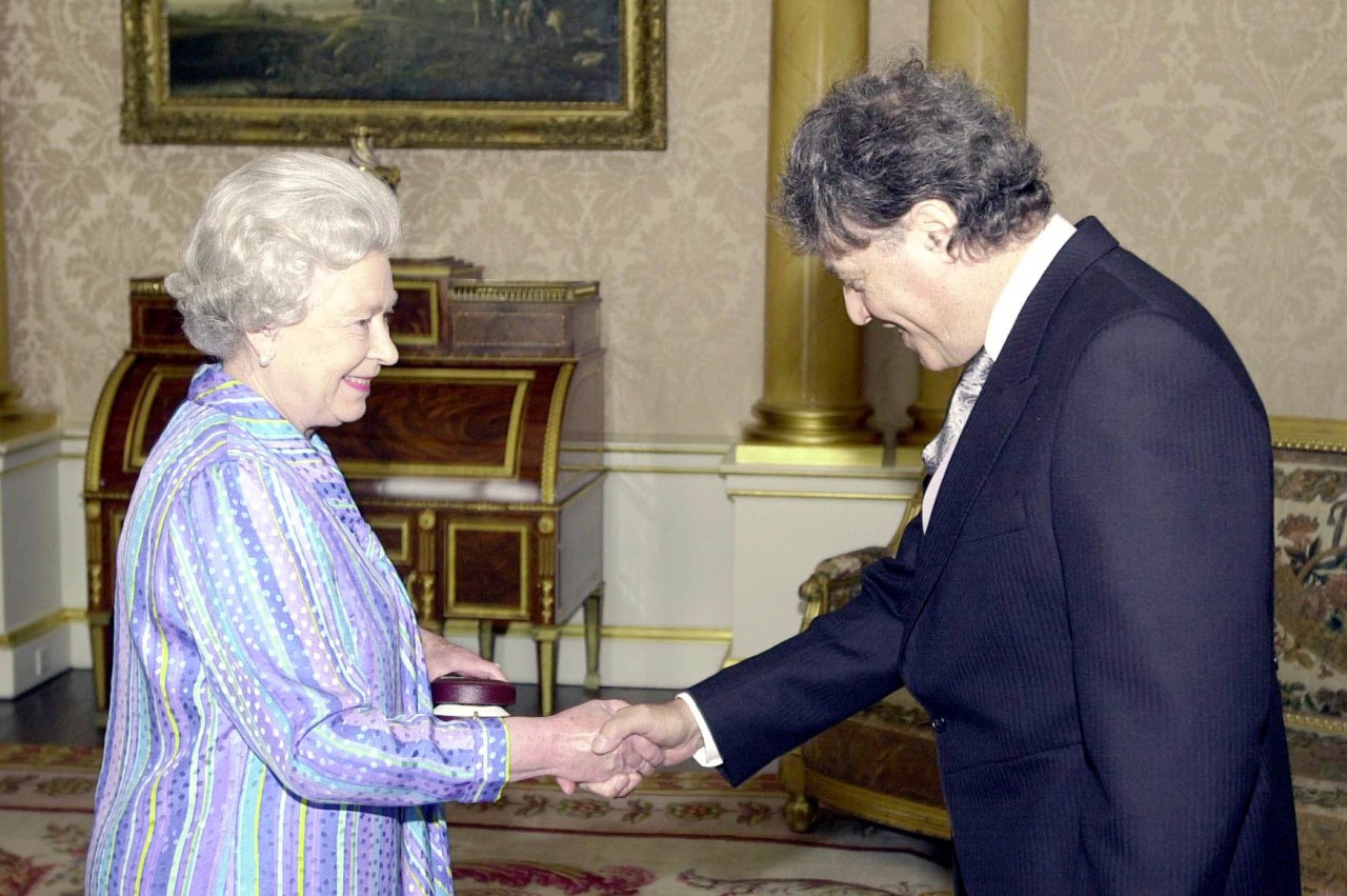 Queen Elizabeth II with Sir Tom Stoppard at Buckingham Palace in 2000 when he was awarded the Order of Merit. Queen Elizabeth II with Sir Tom Stoppard at Buckingham Palace in 2000 when he was awarded the Order of Merit.